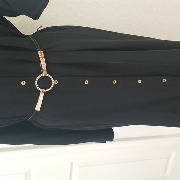 Calvin Klein - Picture 8 of 9